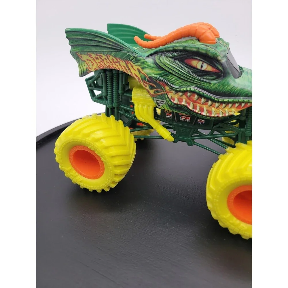 Monster Jam Truck DRAGON  Yellow Tires 2023 The BIG ONE Spin Master 7